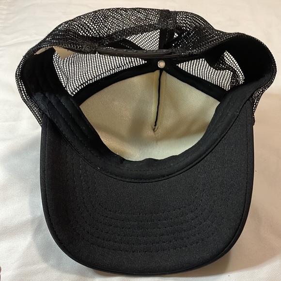 Black mesh hat 🎩 - Picture 2 of 4